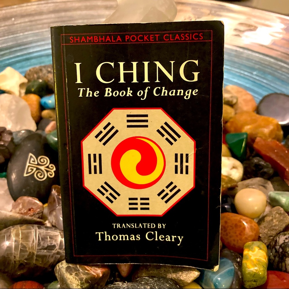 “I Ching: The Book of Change” translated by Thomas Cleary mini book